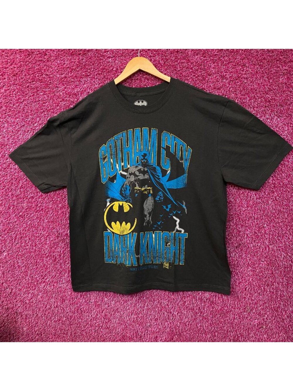 DC Comics Batman "Gotham City Dark Knight" Graphic T-Shirt XL